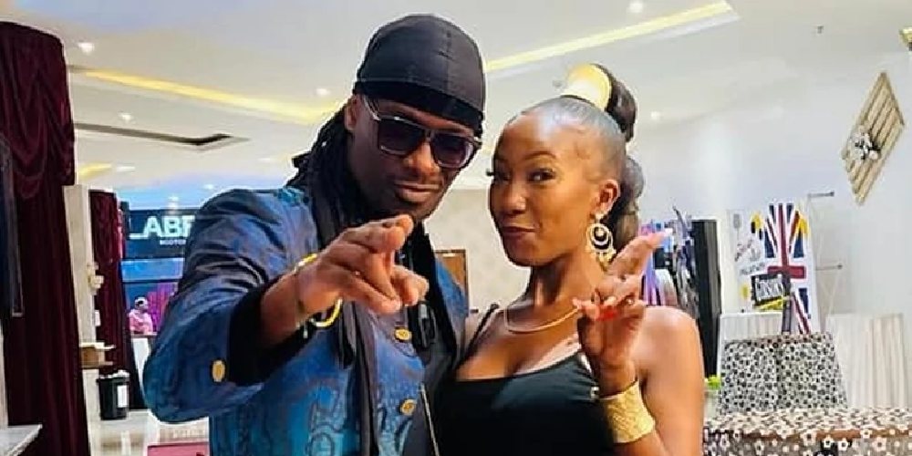 Nameless and a fan he met in a cinema hall who looks like her wife Wahu
